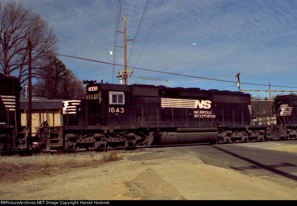 NS 1643